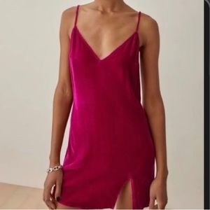 Velvet Fuschia Short Reformation Dress size Small worn once